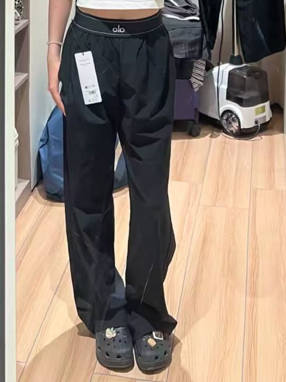 NWT ALO Yoga Women's Dark Grey Suit Pants  Comfortable Fit🏃‍♀️Regular Size 🛋️